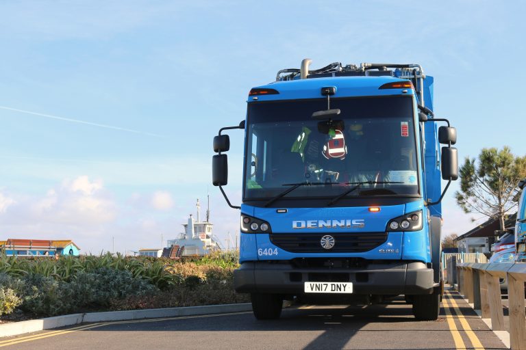 Councils 8 Waste Truck in Shoreham