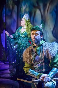 Mark Irwin as Robin Hood Emma Lindars as Fairy Evergreen c Brinkhoff Moegenburg